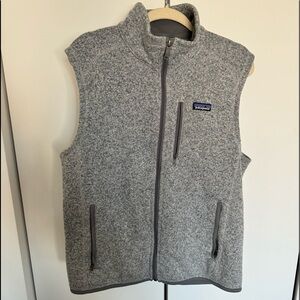 Men’s lightly worn Patagonia vest in gray